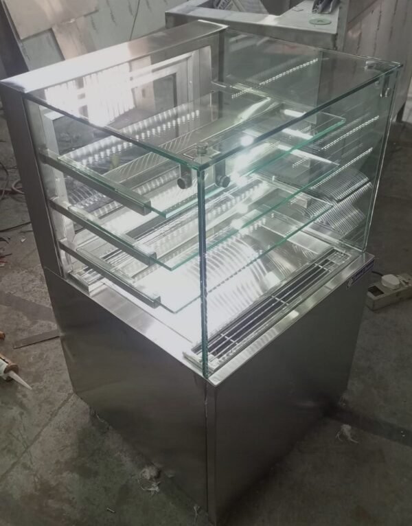 Cold Display Counter with SS Below Size (LXWXH) 24"X24"X50" Base + 3 Shelf