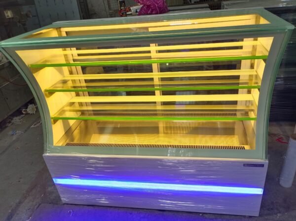 Cold Inside Curve Display Counter with White Powder Coated Below Size (LXWXH) 60"X27"X50" Base + 3 Shelf