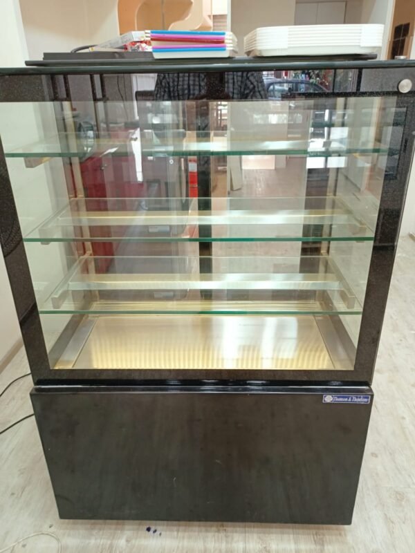 Cold Display Counter with Black Powder Coated Below Size (LXWXH) 30"X24"X50" Base + 3 Shelf