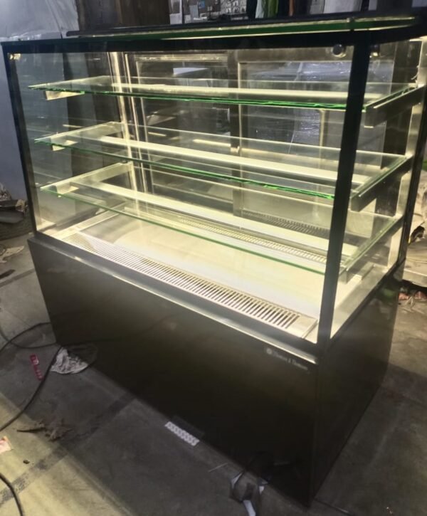 Cold Tilt Display Counter with Black Powder Coated Below Size (LXWXH) 48"X24"X50" Base + 3 Shelf