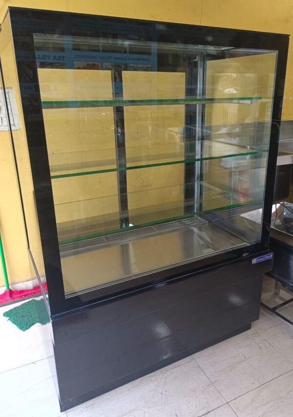 Vacuum Glass Cold Display Counter with Black Powder Coated Below Size (LXWXH) 39"X24"X58"